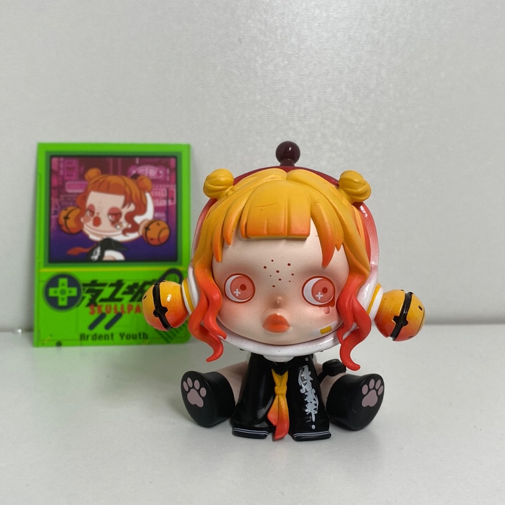 POP MART SKULLPANDA CITY OF NIGHT ARDENT YOUTH